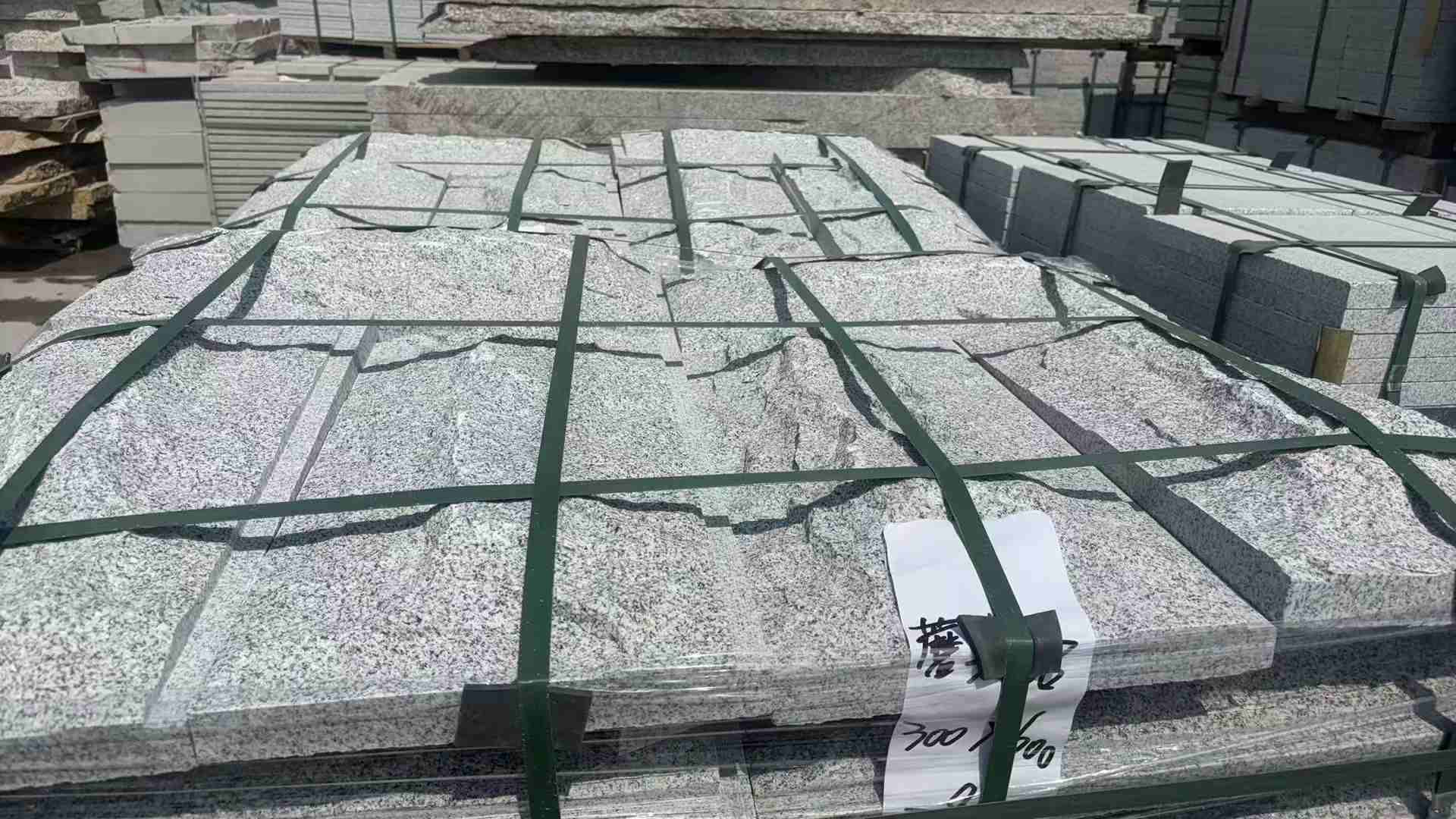 黄山蘑菇石 自然面
